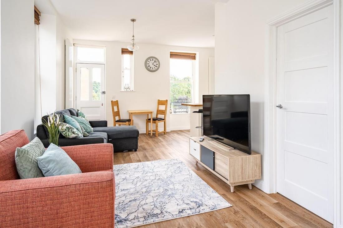 Spacious 2 Bedroom House With Stunning Views Bath Exteriör bild